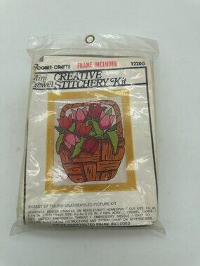 Vogart Mini Crewel Creative Stitchery Kit Tulips New VTG 5.5x6.5” #1228G